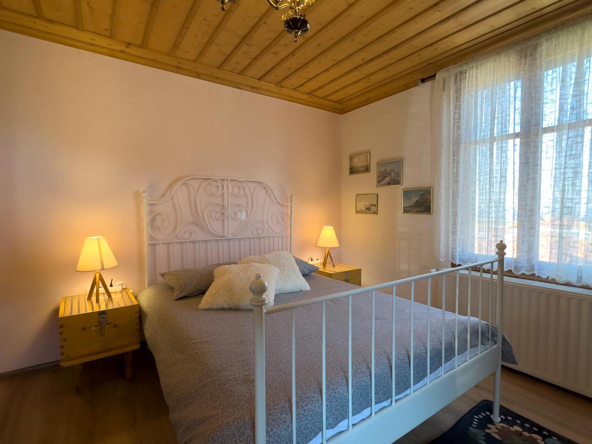 Вилла Renovated Old Manor House With Yard Арнея Экстерьер фото